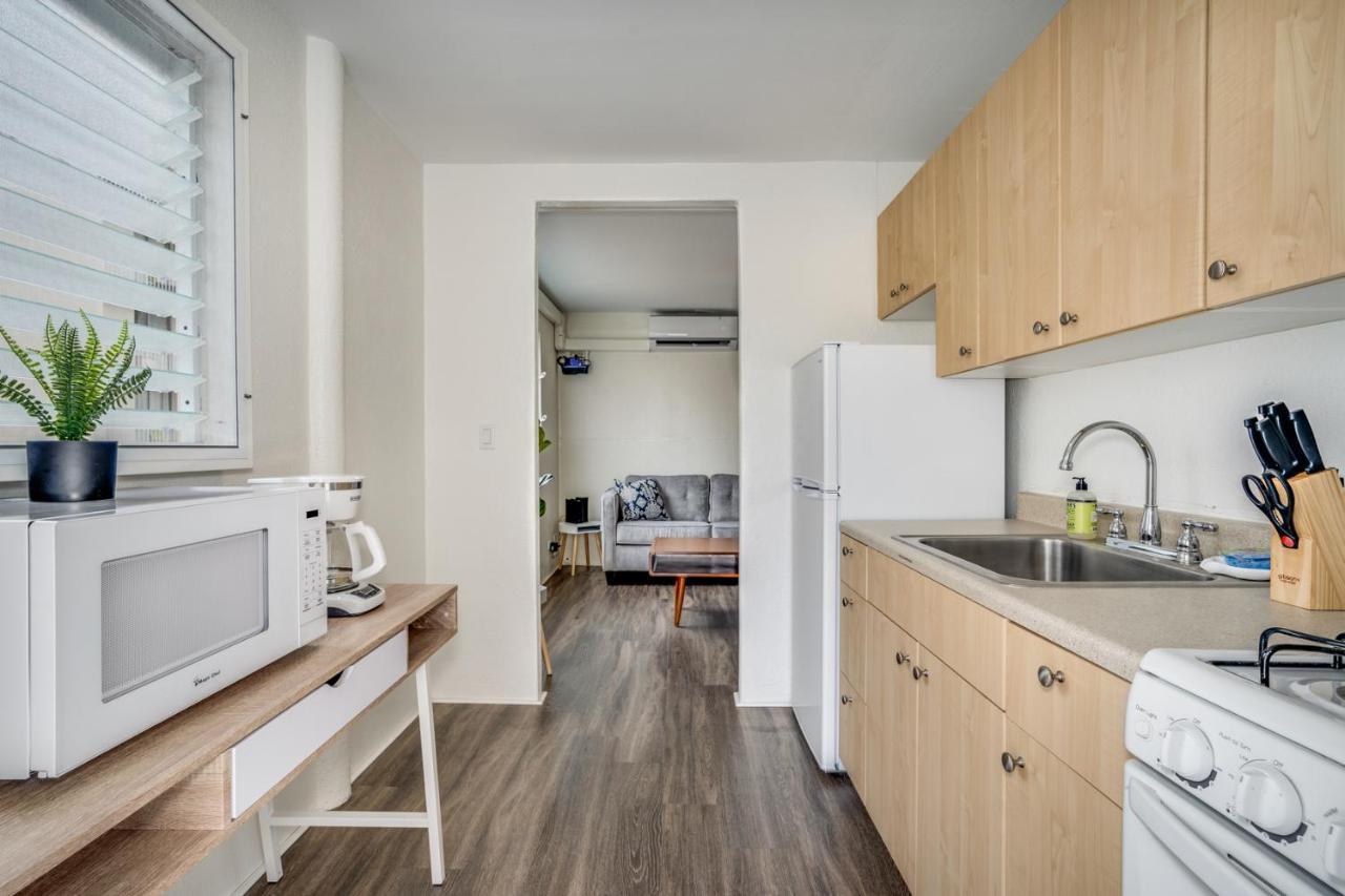 Aloha Suites Waikiki ホノルル エクステリア 写真